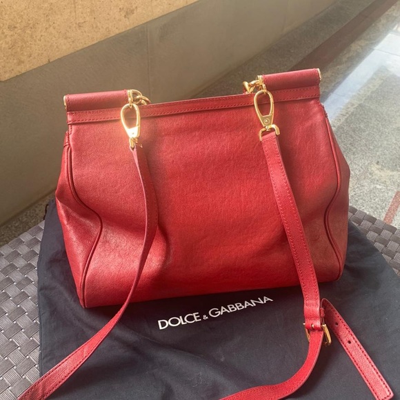 red dolce and gabbana bag
